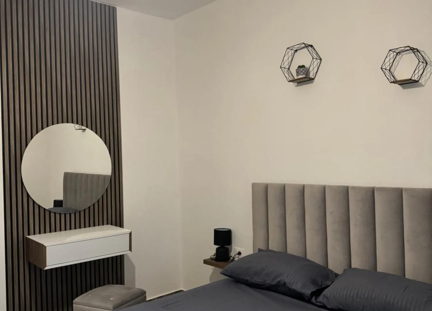 Vata Apartments Kamez